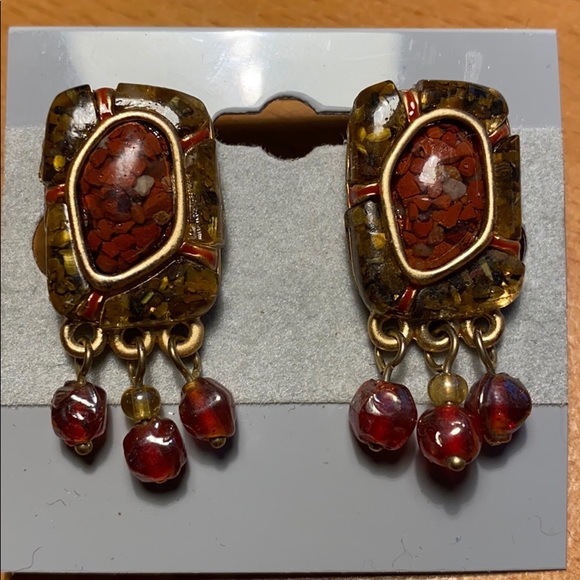 Jewelry - New Brown Clip Earrings